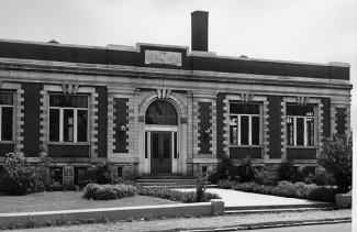 Facade of the Negro Branch Library