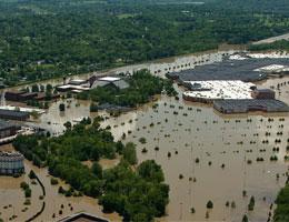 Flood waters at Opryland Hotel and outlet mall